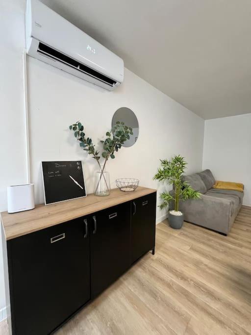 Petite Maison Avec Terrasse La Penne-sur-Huveaune Extérieur photo